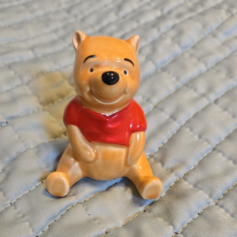 Autographed Winnie The Poo, Beswick England